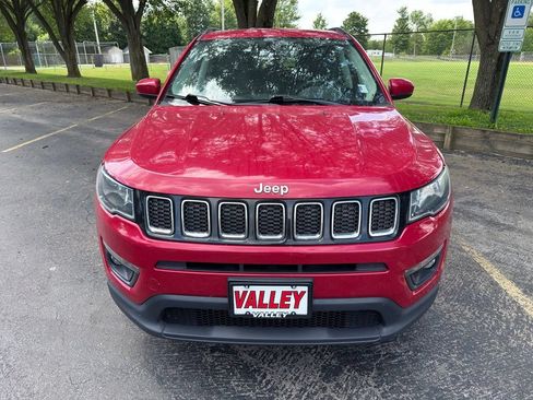 Used 2020 Jeep Compass Latitude w/ Cold Weather Group AWD/4WD image 10