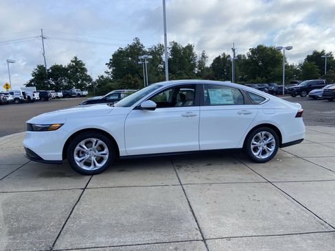 New 2026 Honda Accord LX image 5
