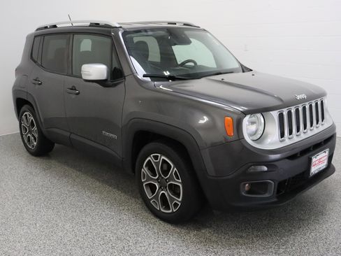 Used 2016 Jeep Renegade Limited FWD image 4