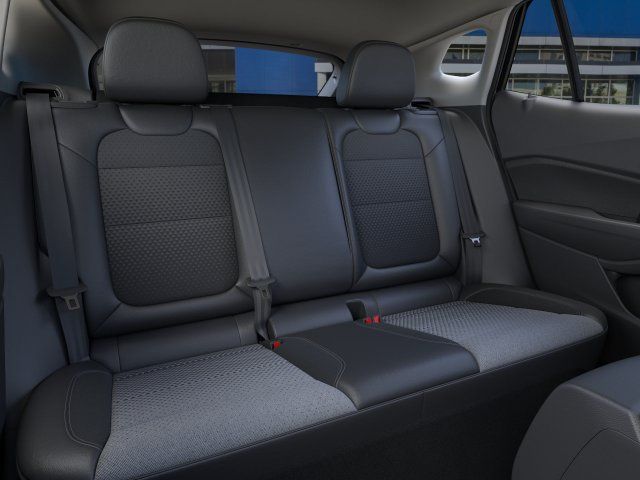 New 2026 Chevrolet Trax LT w/ Sunroof Package FWD image 17