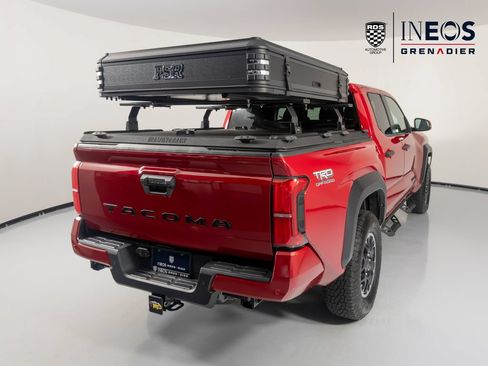 Used 2024 Toyota Tacoma TRD Off-Road w/ TRD Off Road Upgrade Package AWD/4WD image 5