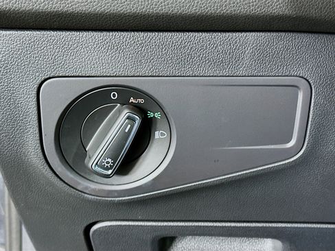 Used 2024 Volkswagen Tiguan Wolfsburg Edition image 17