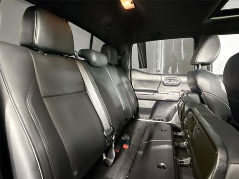Certified 2021 Toyota Tacoma Limited w/ Nightshade Package image 38