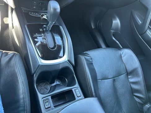 Used 2016 Nissan Rogue SL AWD/4WD image 21