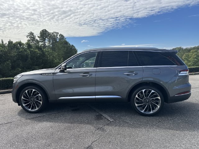 Used 2022 Lincoln Aviator Reserve w/ Equipment Group 201A AWD/4WD image 8