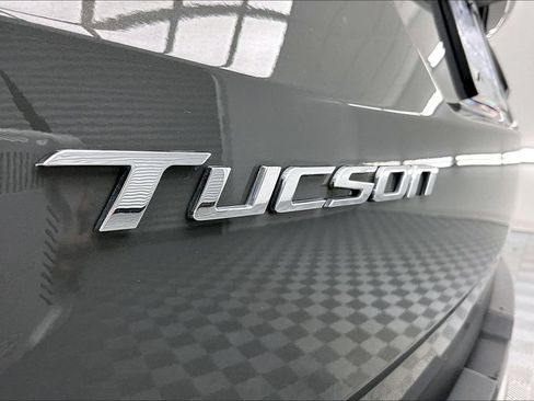 Used 2024 Hyundai Tucson Limited FWD image 8
