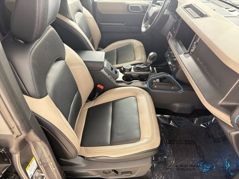 Used 2024 Ford Bronco Wildtrak AWD/4WD image 28