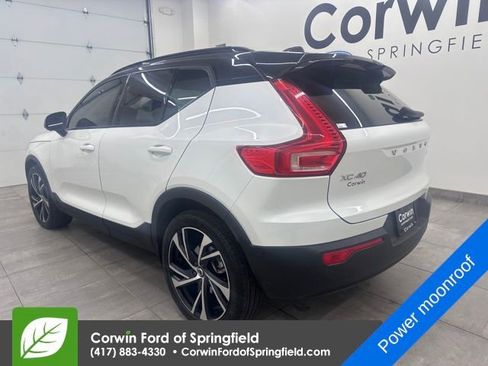 Used 2021 Volvo XC40 T5 R-Design w/ Protection Package Premier image 3