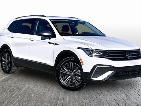 Used 2024 Volkswagen Tiguan Wolfsburg Edition image 11