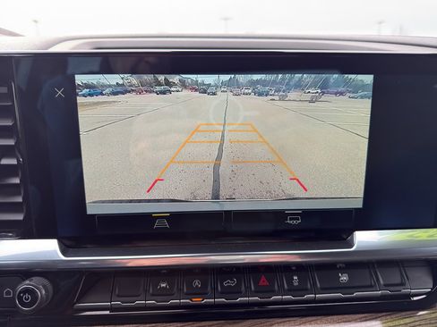 Used 2025 Chevrolet Silverado 1500 LT image 34