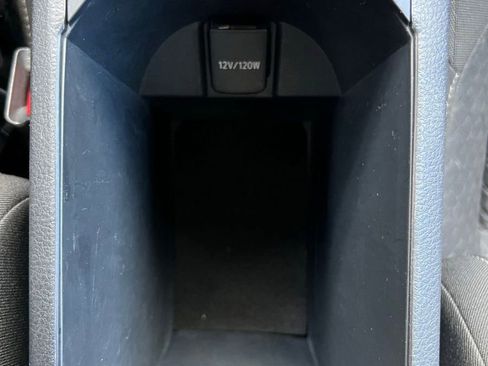 Used 2020 Toyota C-HR LE image 32