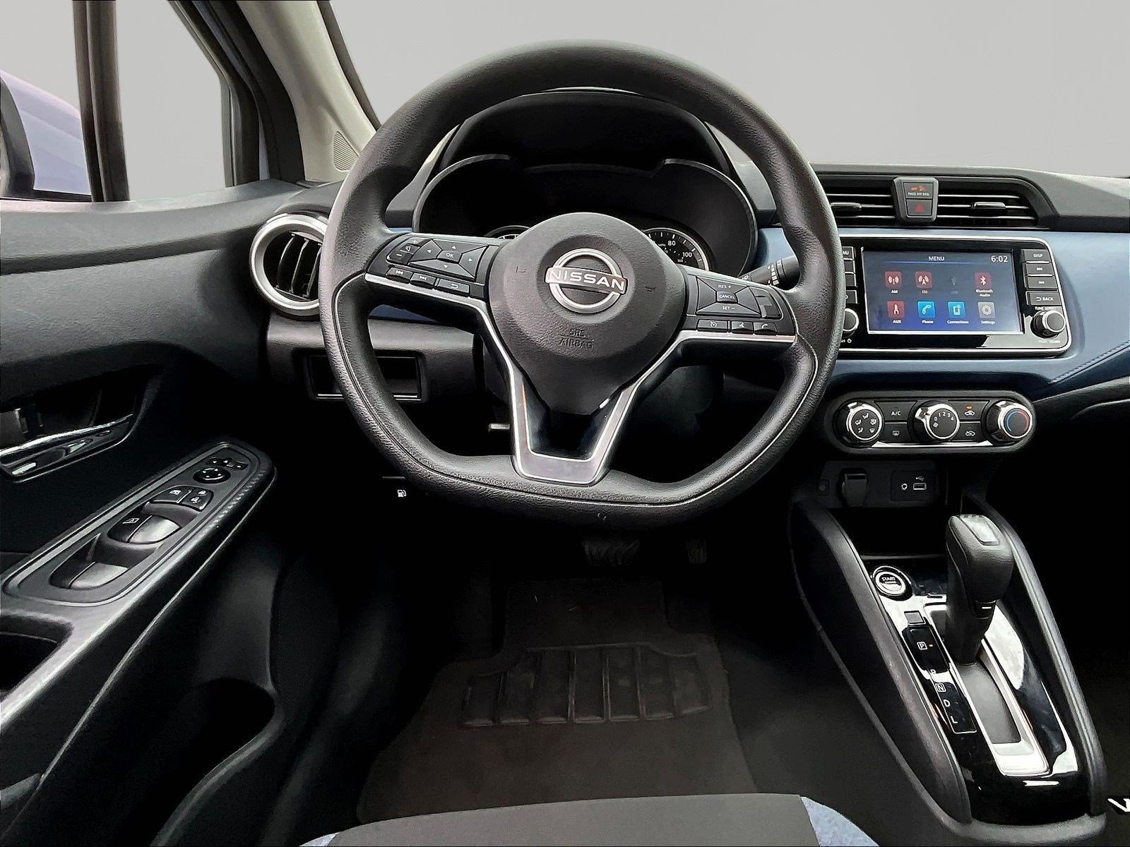 Used 2025 Nissan Versa SV FWD image 8