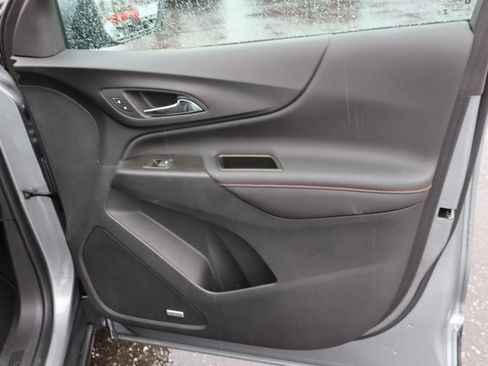 Used 2023 Chevrolet Equinox RS w/ RS Leather Package image 26