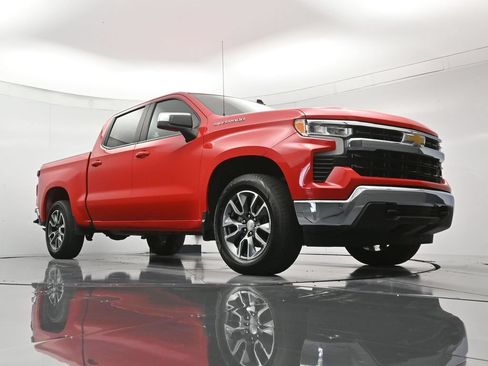 Used 2022 Chevrolet Silverado 1500 LT AWD/4WD image 39