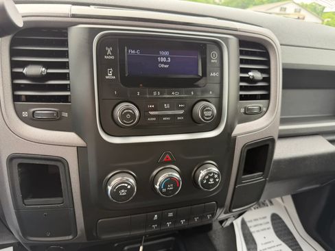 Used 2014 RAM 3500 Tradesman AWD/4WD image 9