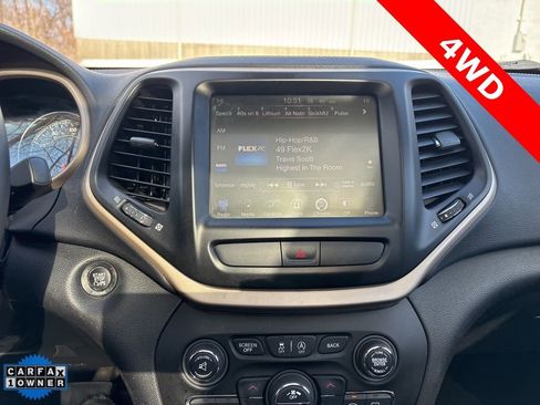 Used 2016 Jeep Cherokee Limited image 19