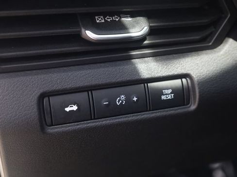 Certified 2025 Nissan Altima 2.5 SR FWD image 10