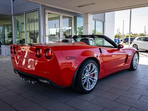 Used 2011 Chevrolet Corvette Grand Sport w/ Preferred Equipment Group image 2