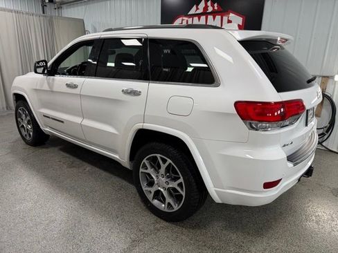 Used 2021 Jeep Grand Cherokee Overland image 6