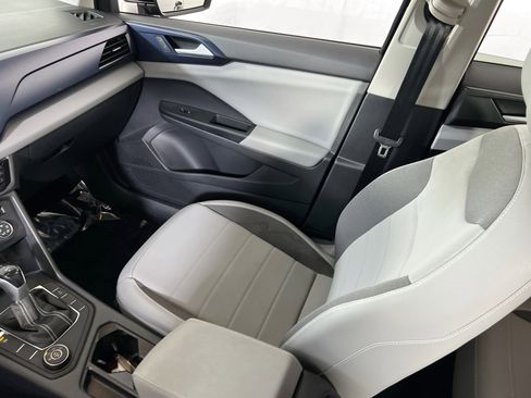 Used 2022 Volkswagen Taos SE image 21