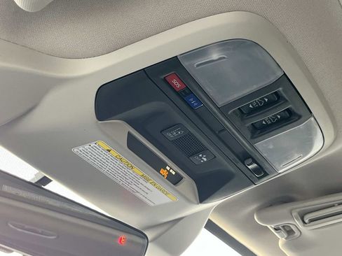 Used 2021 Subaru Crosstrek 2.5i Sport w/ Moonroof Package image 31