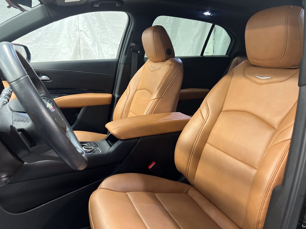 Used 2024 Cadillac XT4 Sport AWD/4WD image 17