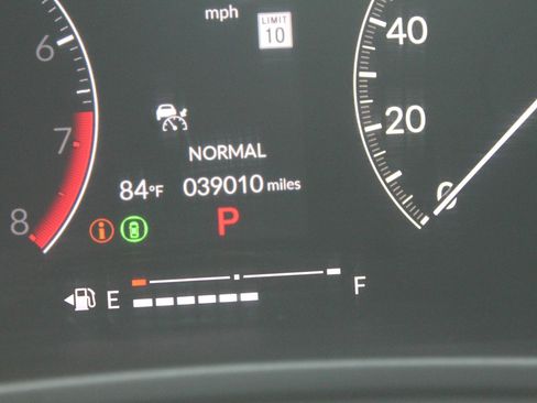 Used 2023 Honda Civic Sport image 8