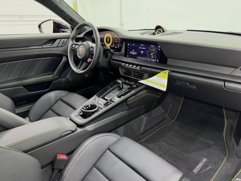 New 2026 Porsche 911 Carrera GTS image 24