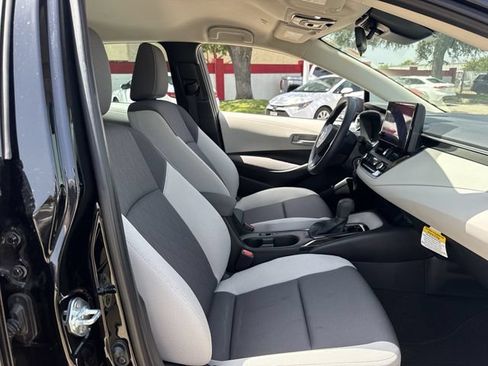 Used 2024 Toyota Corolla LE FWD image 27