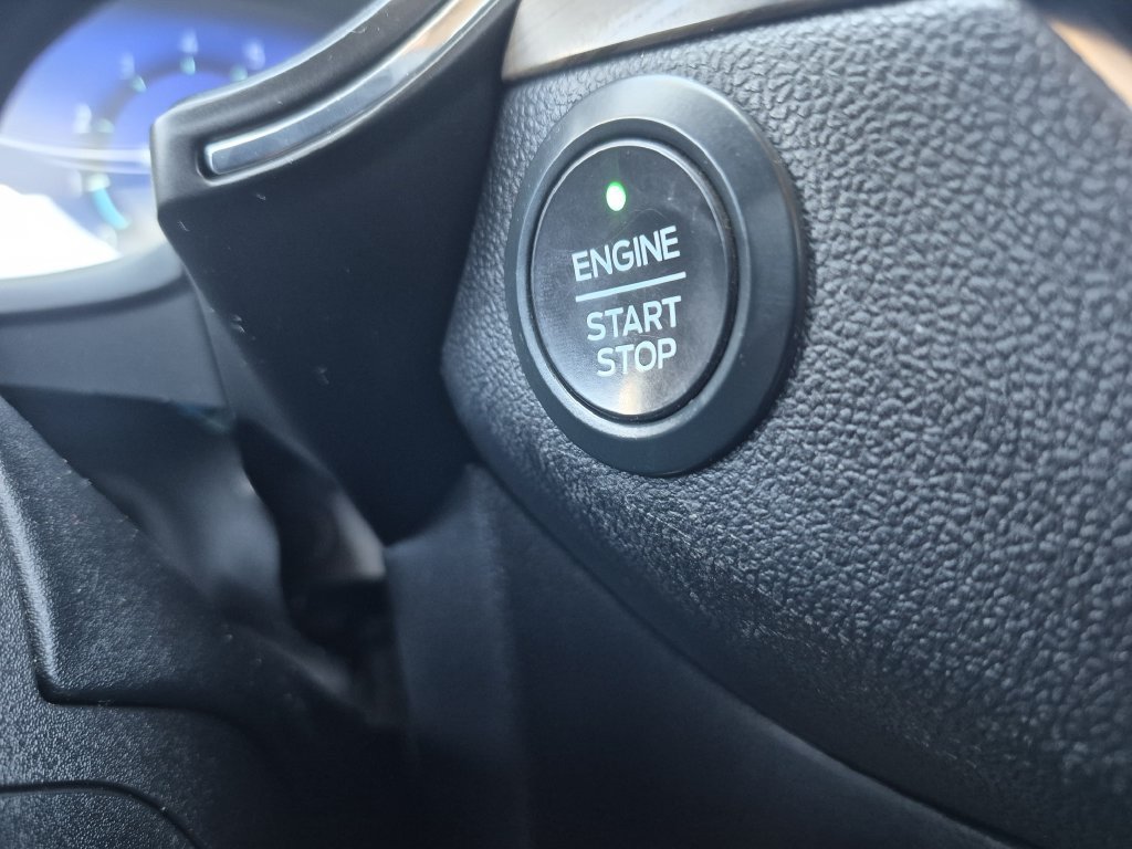 Used 2020 Ford Escape Titanium AWD/4WD image 24