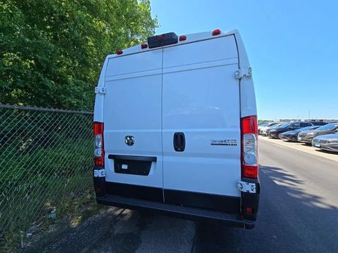 Used 2023 RAM ProMaster 3500 w/ Driver Convenience Group FWD image 3