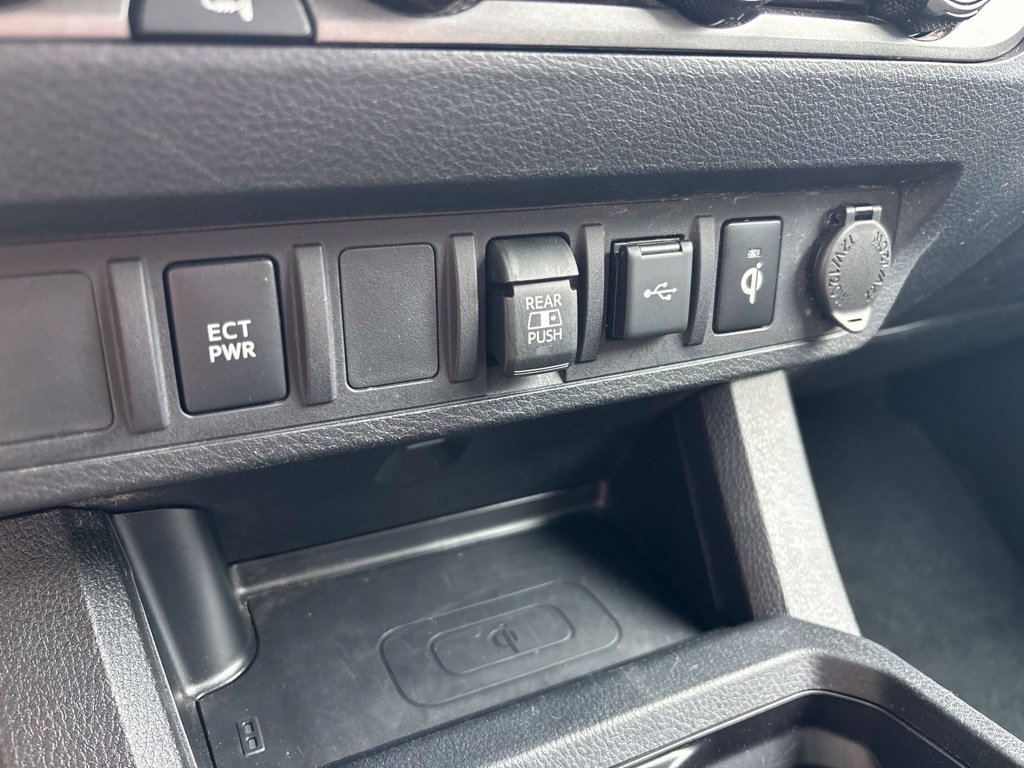 Used 2023 Toyota Tacoma TRD Sport AWD/4WD image 28