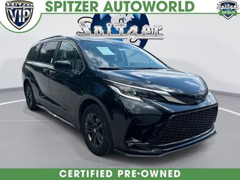 Used 2024 Toyota Sienna XSE AWD/4WD image 1