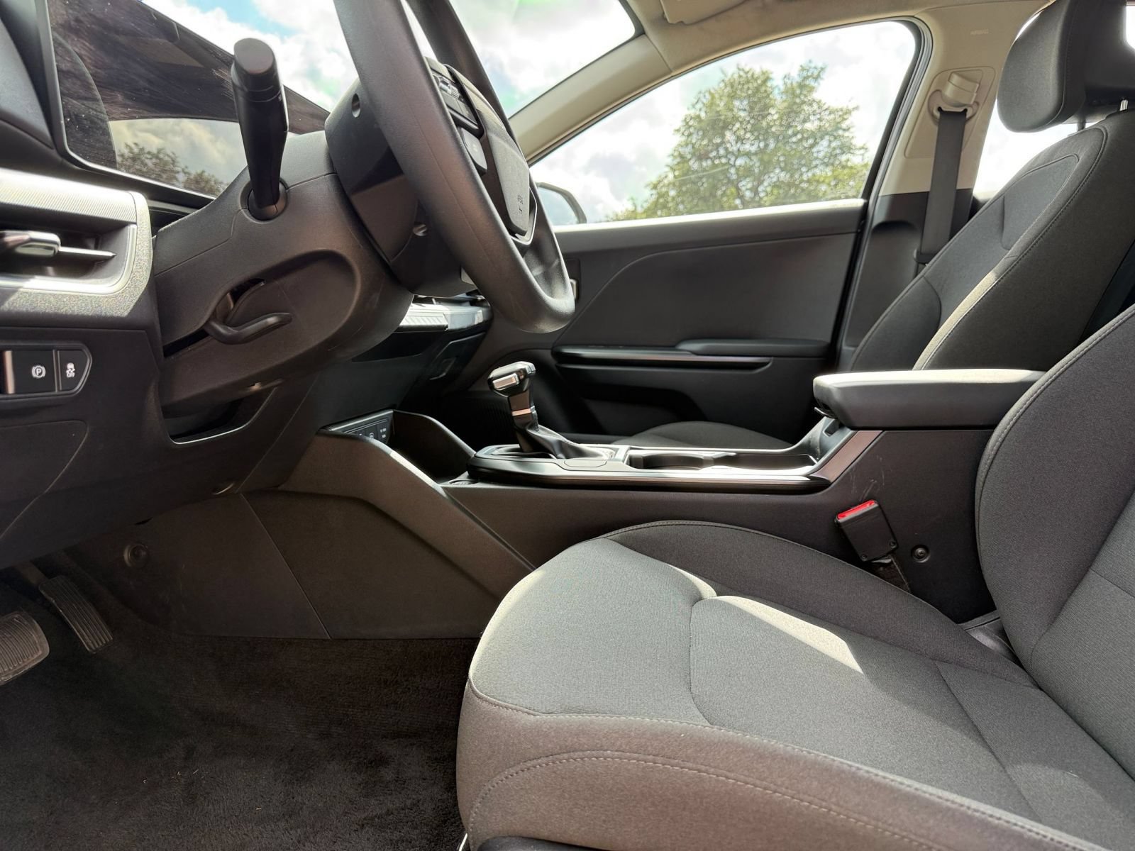 Used 2026 Kia K4 FWD image 28