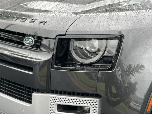 Used 2025 Land Rover Defender 110 S AWD/4WD image 12