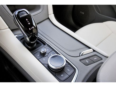 Used 2025 Cadillac XT5 Premium Luxury w/ LPO, Floor Liner Package image 29