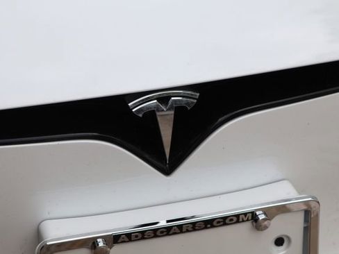 Used 2021 Tesla Model S Plaid image 7