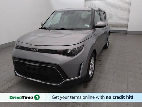 Used 2023 Kia Soul LX w/ Option Group 015 FWD image 1
