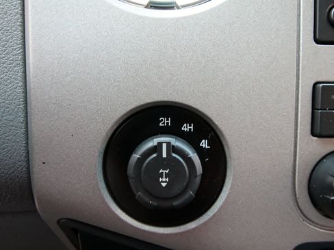 Used 2014 Ford F250 XLT w/ XLT Value Package image 31