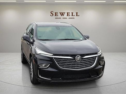 Used 2024 Buick Enclave Essence w/ Technology Package FWD image 7