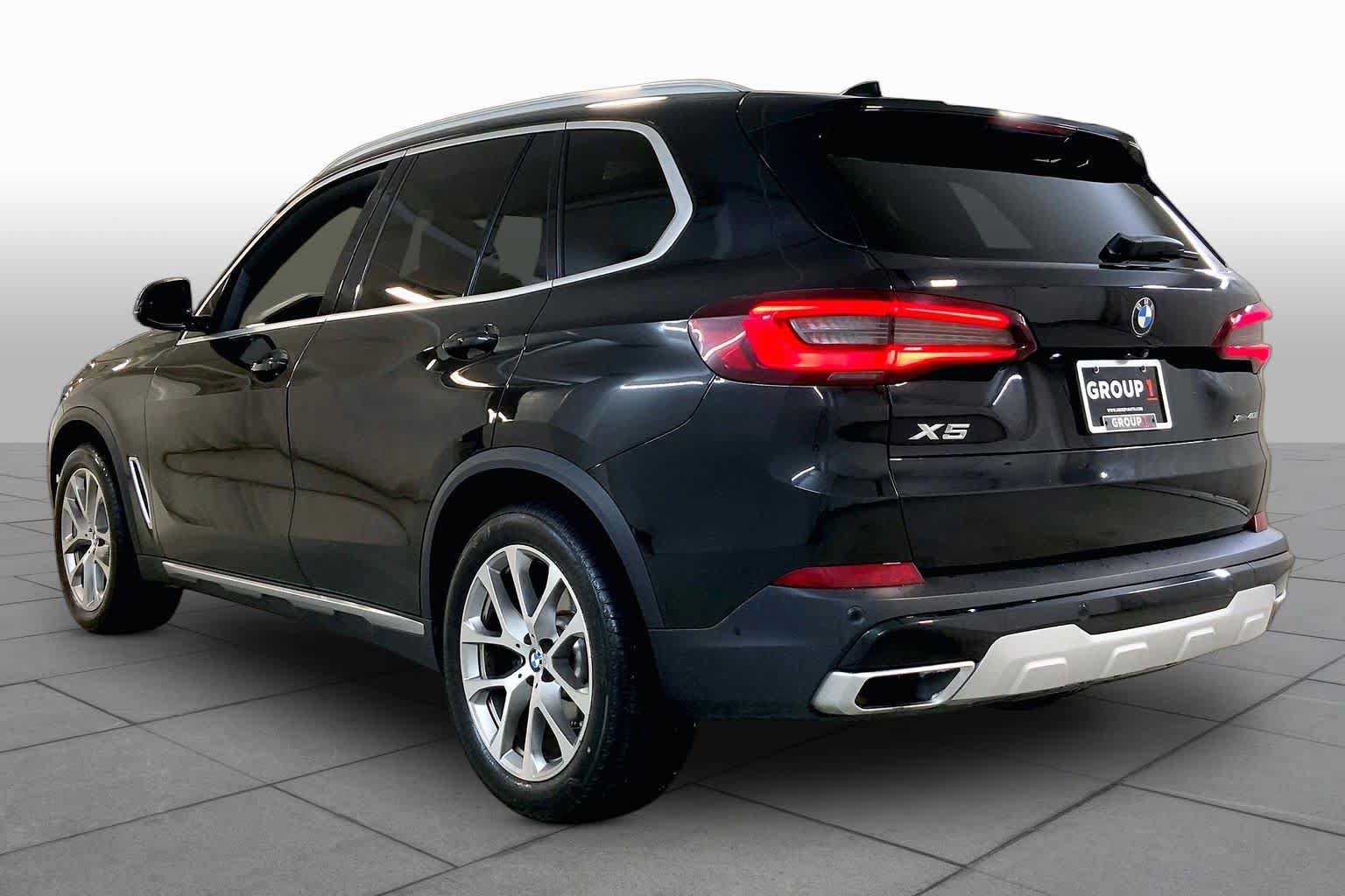 Used 2021 BMW X5 xDrive40i AWD/4WD image 11