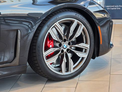 Used 2021 BMW M760i xDrive AWD/4WD image 48