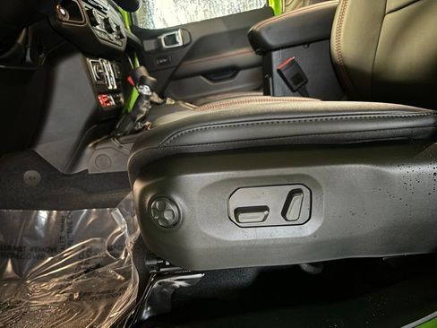 New 2026 Jeep Wrangler Unlimited Rubicon image 13