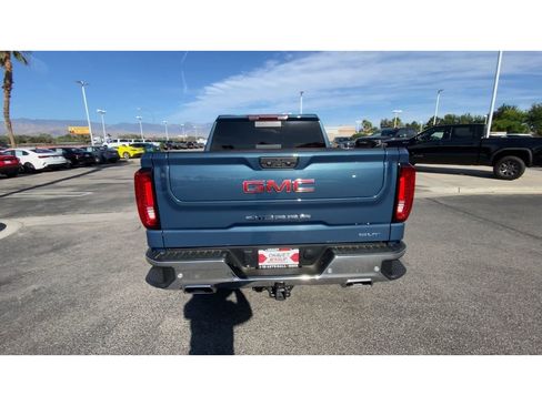 Used 2024 GMC Sierra 1500 SLT w/ SLT Premium Plus Package AWD/4WD image 7