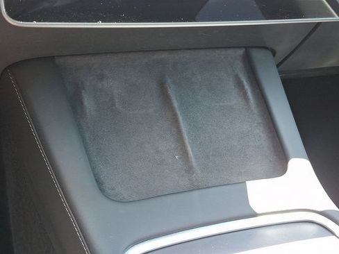 Used 2023 Tesla Model Y Long Range AWD/4WD image 26