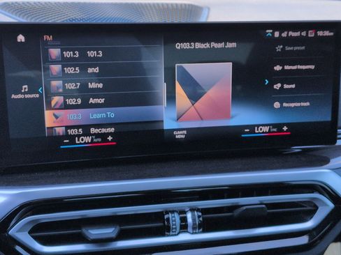 Certified 2024 BMW 330i Sedan w/ Convenience Package image 23