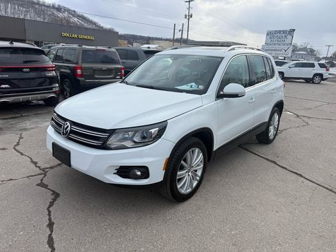 Used 2016 Volkswagen Tiguan SE image 3