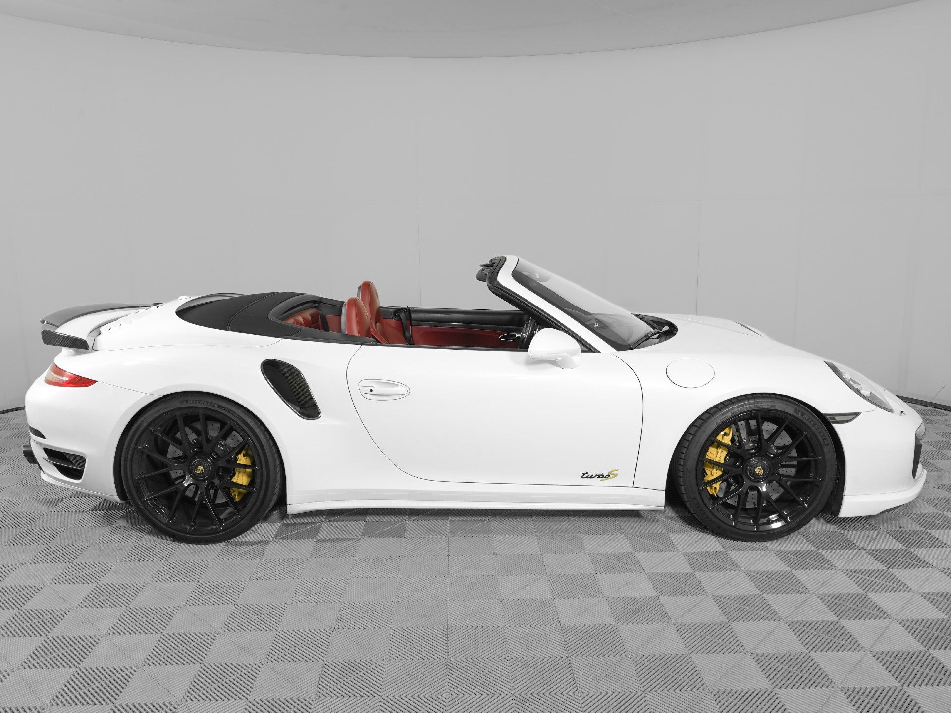 Used 2015 Porsche 911 Turbo AWD/4WD image 5