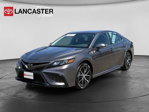 Certified 2023 Toyota Camry SE FWD image 3