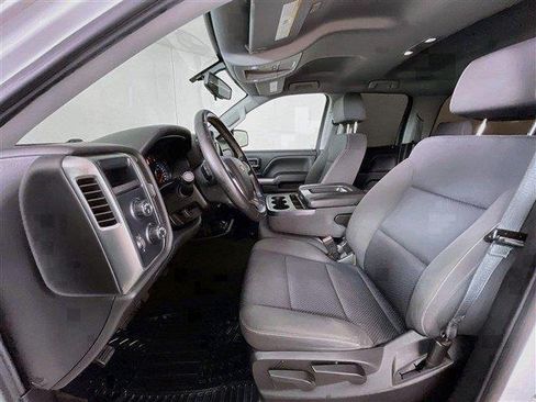 Used 2018 Chevrolet Silverado 1500 LT AWD/4WD image 22